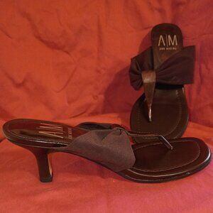 Ann Marino - Brown Thong-Toe Kitten Heel - Size 6.5